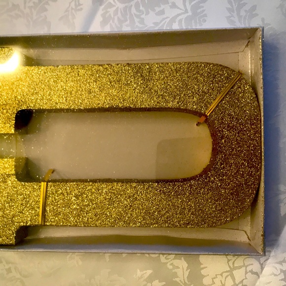 College UPenn Gold Glitter Block Letters Pennsylvania University BED DECORATING - Picture 6 of 6